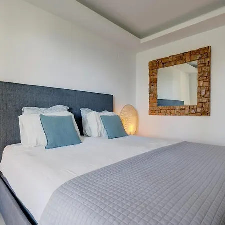 Modern Frontline - Estepona